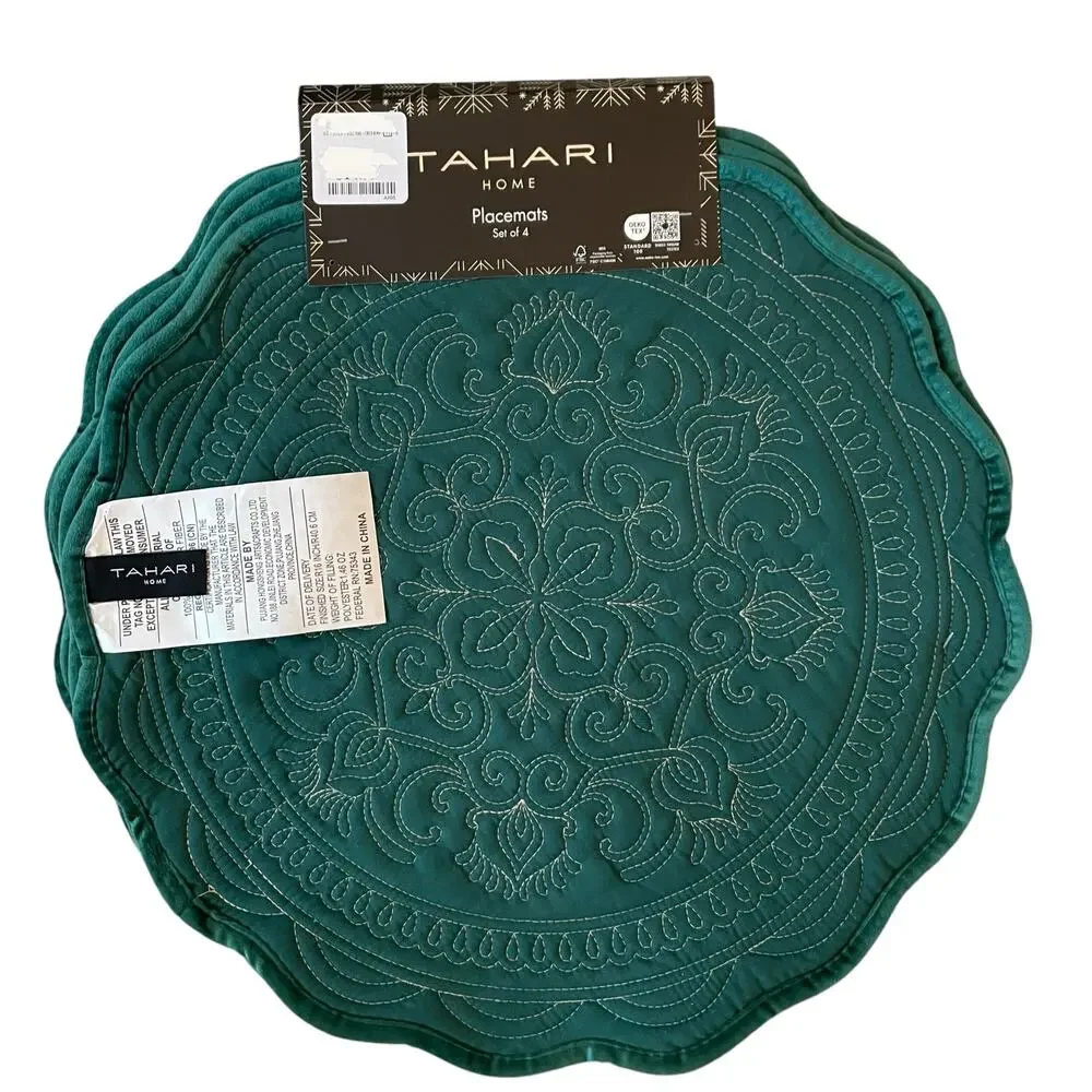 Tahari Medallion Christmas Green Velvet Velour Placemat Set Round 16
